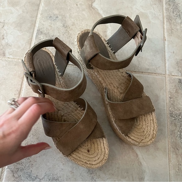 Celine espadrille flat wedge, Size 38 - Picture 6 of 13